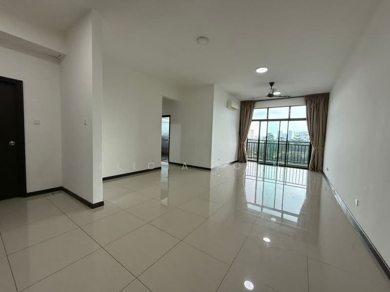 Servis Apartment untuk Dijual di Molek Regency - Alicia Voon - Living Room - PropertyGuru.com.my