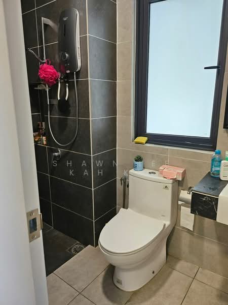 Service Residence for Rent at M Oscar - Shawn Lee Kah Kit - Bathroom - PropertyGuru.com.my