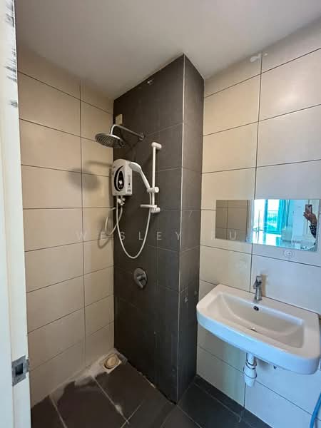 Condominium for Sale at The Holmes 1 - Wesley Fu - Bathroom - PropertyGuru.com.my