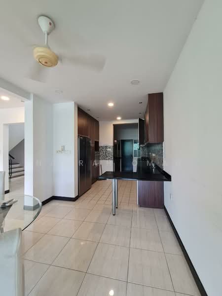 Condominium for Sale at Armanee Terrace - Nadrah Omar - Kitchen - PropertyGuru.com.my