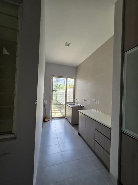 Semi-Detached House for Sale in Petaling (Selangor) - Anna Goh - Kitchen - PropertyGuru.com.my