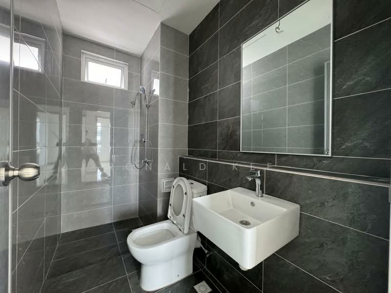 Condominium for Sale at Lucerne Residences - Ronald Kee - Bathroom - PropertyGuru.com.my