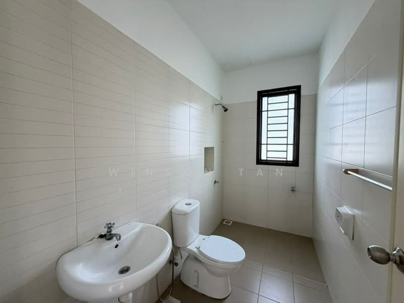 Cluster House for Sale in Taman Adda Heights (Tebrau) - Winson Tan - Bathroom - PropertyGuru.com.my