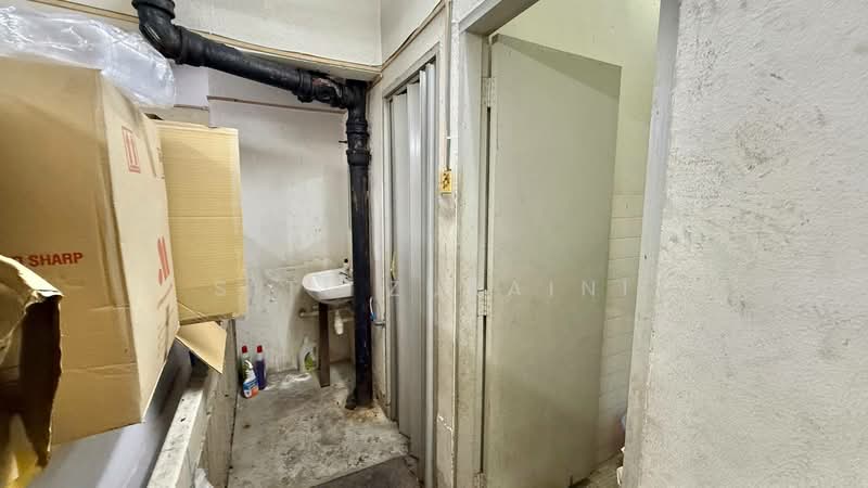 Kedai untuk Dijual di Taman Nirwana (Ampang) - Siti Zuraini - Bathroom - PropertyGuru.com.my