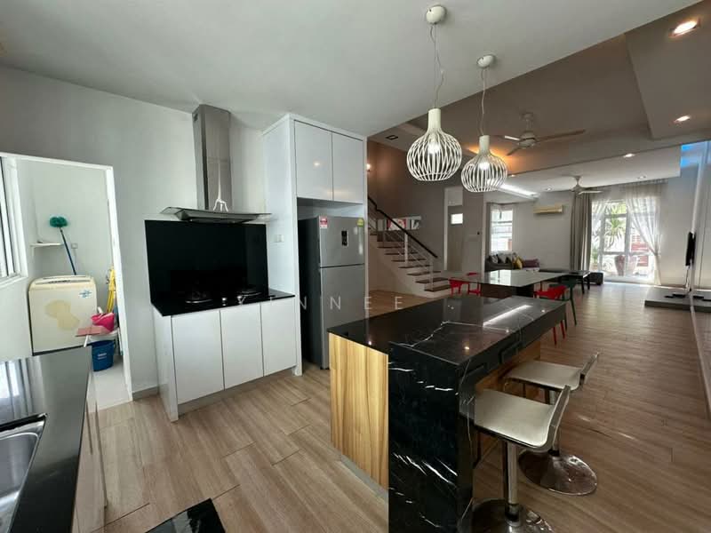 3-storey Terraced House for Rent in Tanjung Bungah (Penang) - Xinnee . - Kitchen - PropertyGuru.com.my