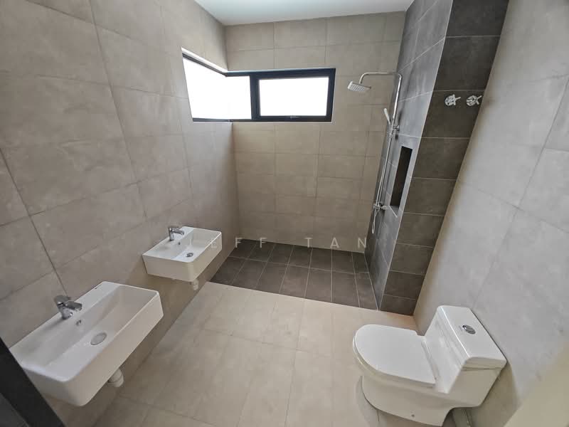 Semi-Detached House for Sale in Bandar Bukit Puchong (Puchong) - Jeff Tan - Bathroom - PropertyGuru.com.my