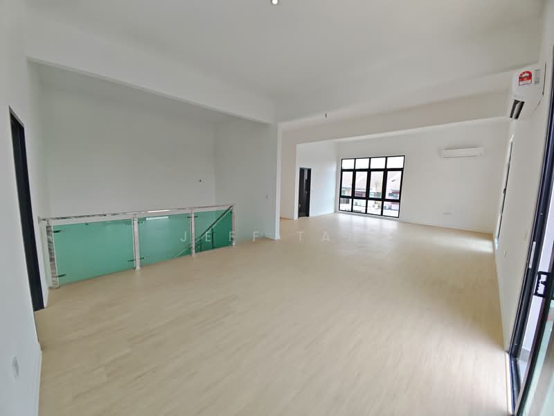 Semi-Detached House for Sale in Bandar Bukit Puchong (Puchong) - Jeff Tan - Living Room - PropertyGuru.com.my