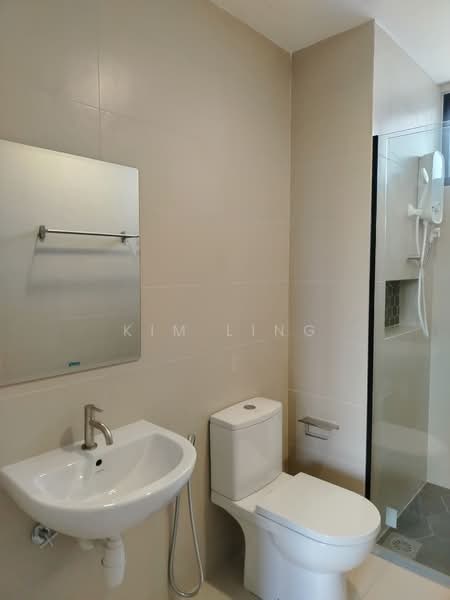 Kondominium untuk Disewa di Trinity Wellnessa - Kim Ling - Master Bathroom - PropertyGuru.com.my