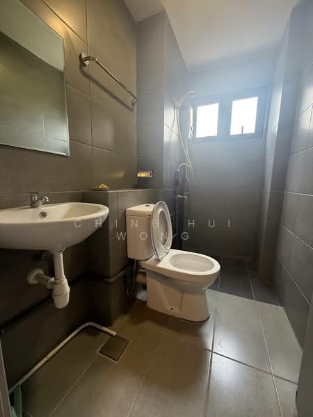 Kondominium untuk Disewa di Greenfield Residence - Ching Hui Wong - Bathroom - PropertyGuru.com.my