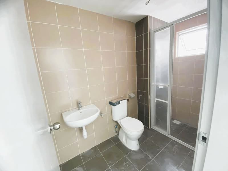 Condominium for Sale at The Holmes 2 - Wesley Fu - Bathroom - PropertyGuru.com.my