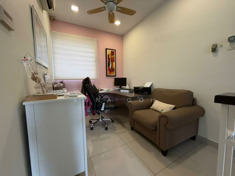 3-storey Terraced House for Sale in Seksyen U15 (Shah Alam) - Anna Goh - Study - PropertyGuru.com.my