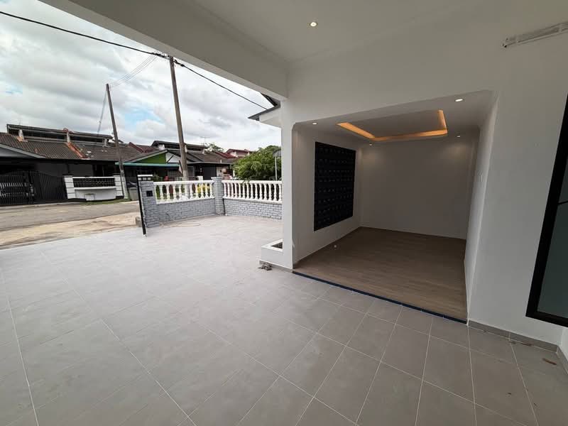1-storey Terraced House for Sale in Taman Rinting (Masai) - Zira . - PropertyGuru.com.my
