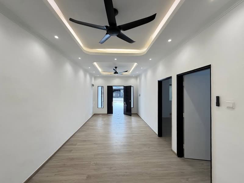 1-storey Terraced House for Sale in Taman Rinting (Masai) - Zira . - Interior - PropertyGuru.com.my