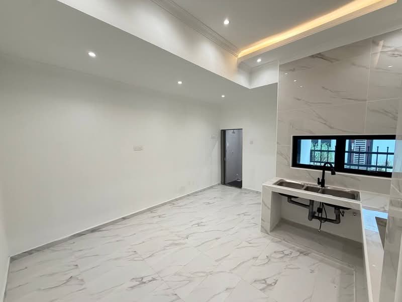 1-storey Terraced House for Sale in Taman Rinting (Masai) - Zira . - Kitchen - PropertyGuru.com.my