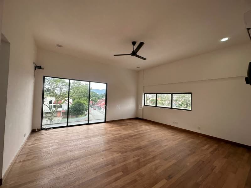 Rumah Banglo untuk Disewa di Taman Scotland (George Town) - Xinnee . - Living Room - PropertyGuru.com.my