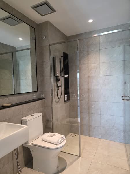 Service Residence for Sale at Daya 1 Residences (D1R), TD Central - Anna Goh - Bathroom - PropertyGuru.com.my