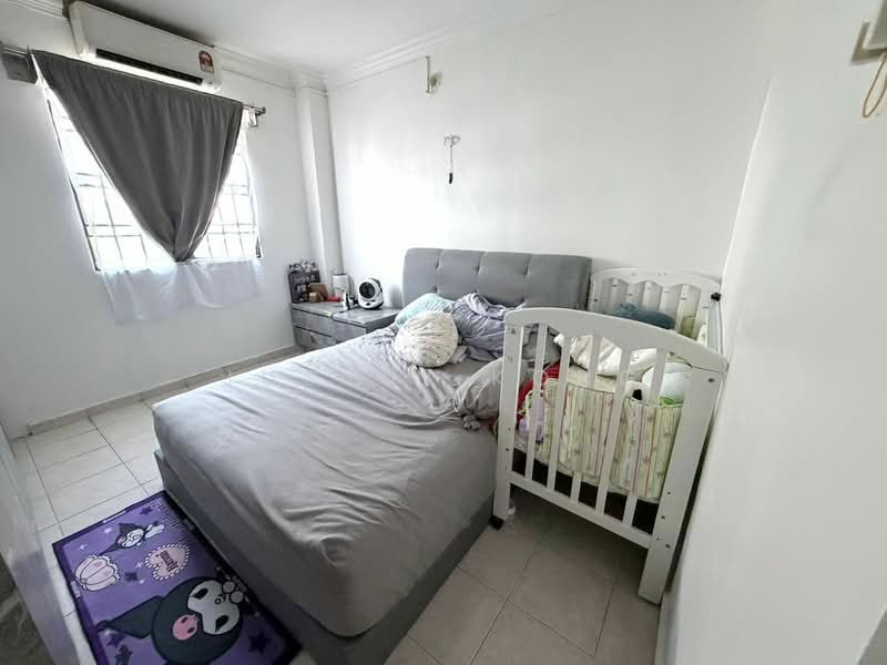 Apartment for Sale at Desa Skudai Apartment - Justin Kong - Bedroom - PropertyGuru.com.my