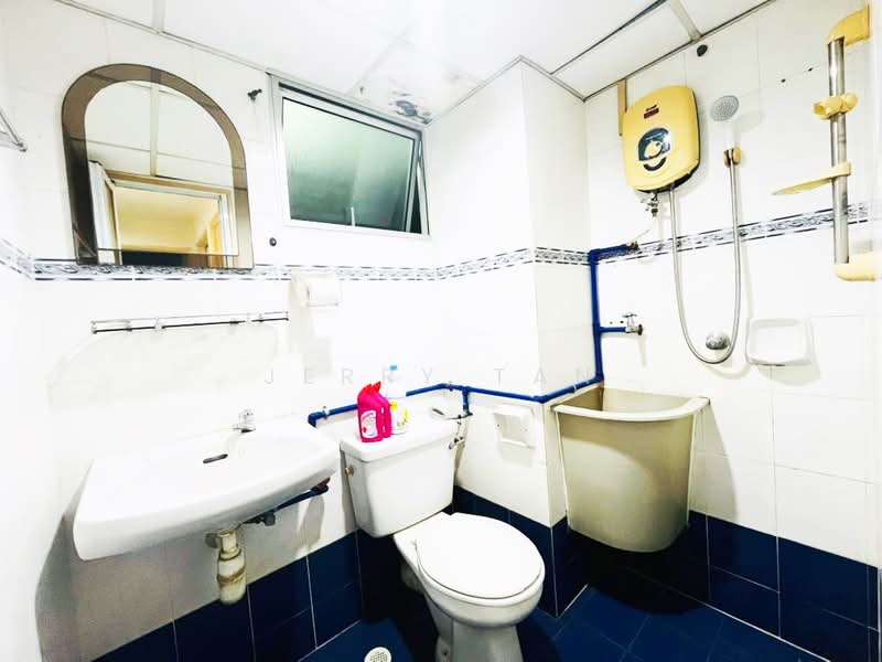 Kondominium untuk Disewa di U Garden Resort Condominium - Jerry Tan - Bathroom - PropertyGuru.com.my