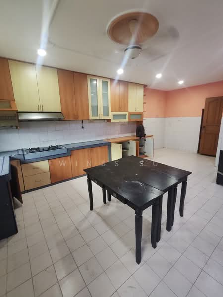 2-storey Terraced House for Rent in Taman Skudai Baru (Skudai) - Winss Su - Kitchen - PropertyGuru.com.my