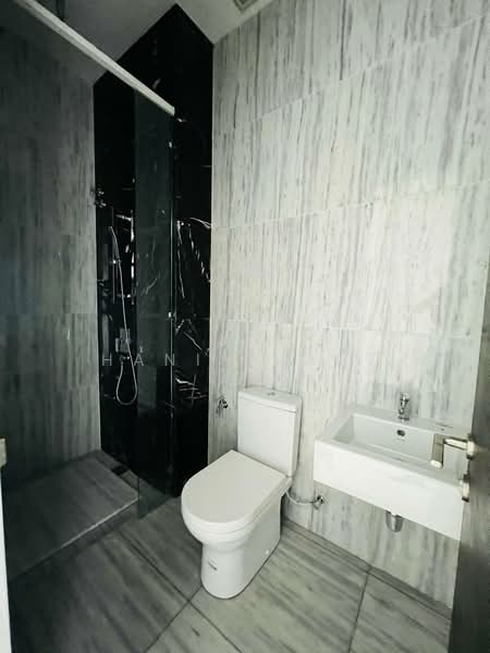Bungalow for Sale in Ulu Kelang (Selangor) - Hanif Hanz - Bathroom - PropertyGuru.com.my