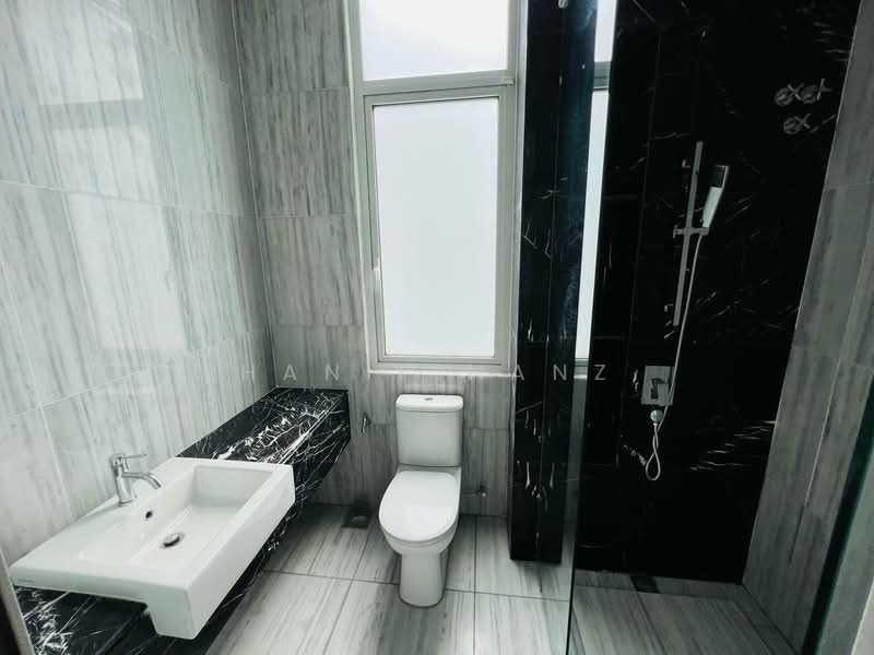 Bungalow for Sale in Ulu Kelang (Selangor) - Hanif Hanz - Bathroom - PropertyGuru.com.my