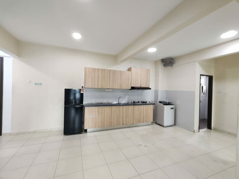 Service Residence for Sale at The Garden Residences - Stella Narita - Kitchen - PropertyGuru.com.my