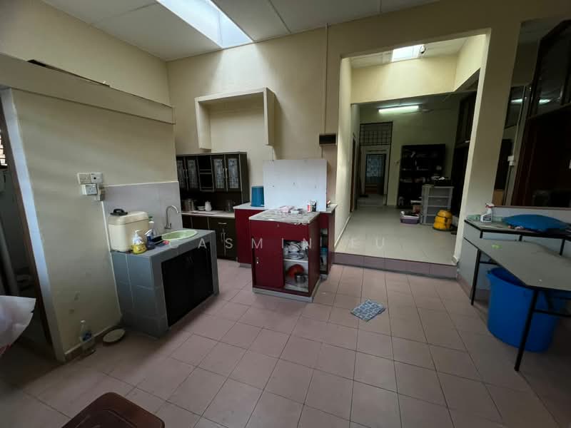 Semi-Detached House for Rent in Johor Bahru (Johor) - Casmin Eu - Kitchen - PropertyGuru.com.my