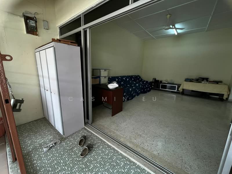 Semi-Detached House for Rent in Johor Bahru (Johor) - Casmin Eu - Living Room - PropertyGuru.com.my