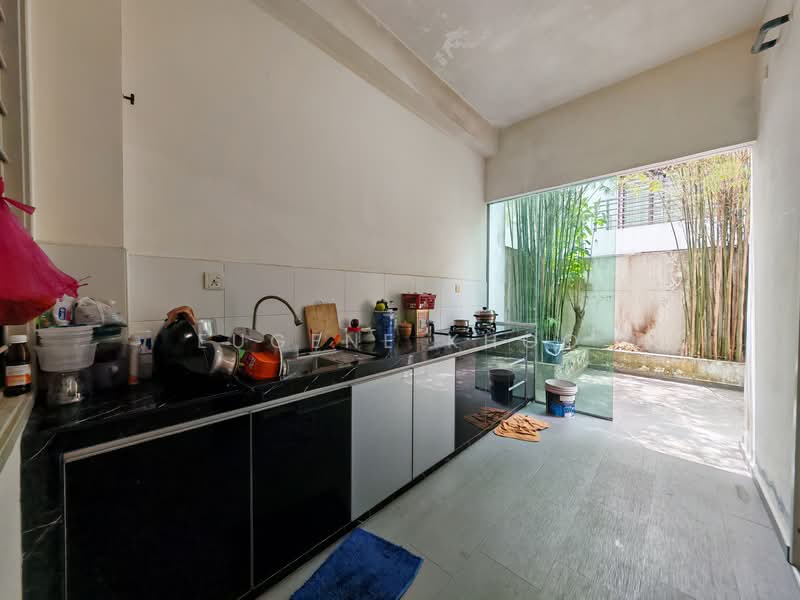 Rumah Kluster untuk Dijual di Taman Adda Heights (Tebrau) - Eugene Khoo - Kitchen - PropertyGuru.com.my