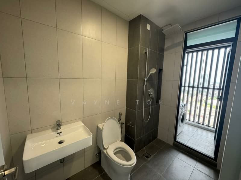 Servis Apartment untuk Disewa di Ruby Seapark - Vayne Toh - Bathroom - PropertyGuru.com.my