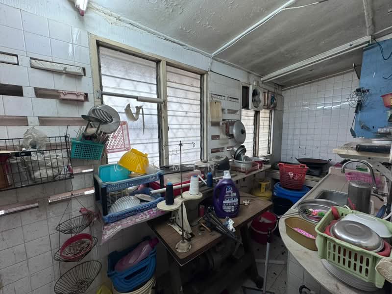 Rumah Teres 1 Tingkat untuk Dijual di Johor Bahru (Johor) - Casmin Eu - Kitchen - PropertyGuru.com.my