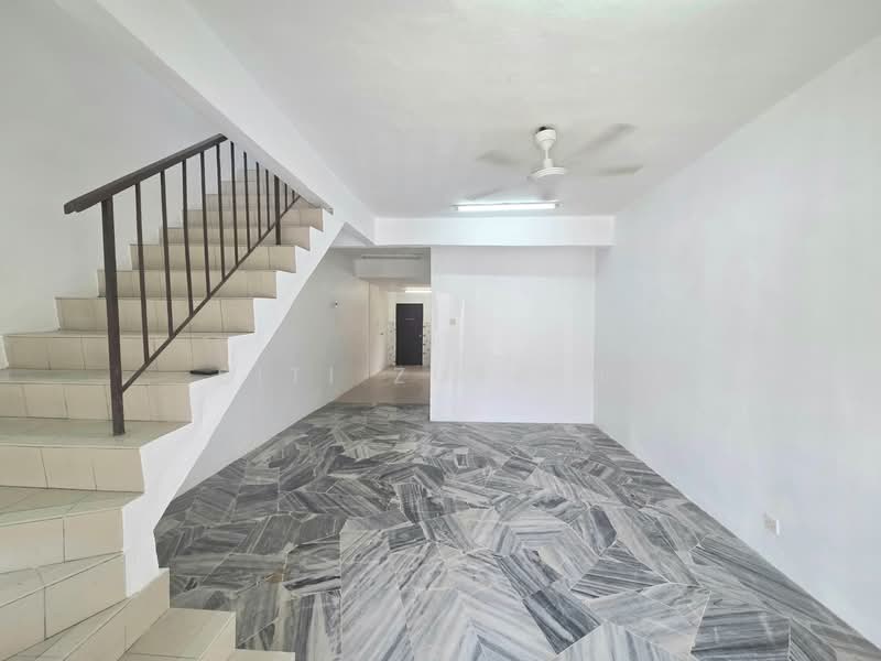 2-storey Terraced House for Sale in Taman Cheras Awana (Cheras) - Siti Zuraini - Interior - PropertyGuru.com.my