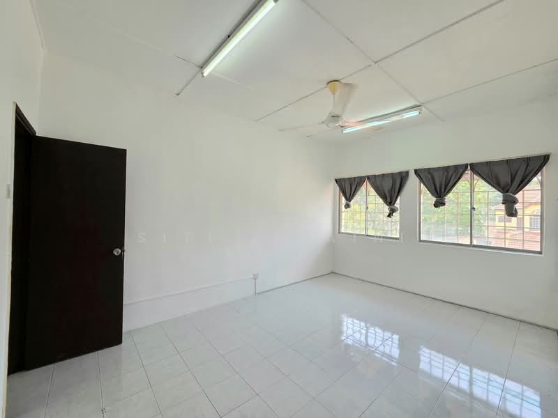 2-storey Terraced House for Sale in Taman Cheras Awana (Cheras) - Siti Zuraini - PropertyGuru.com.my