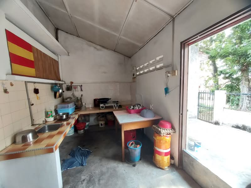 1-storey Terraced House for Sale in Taman Shanghai (Jalan Klang Lama (Old Klang Road)) - LOW WK - Kitchen - PropertyGuru.com.my