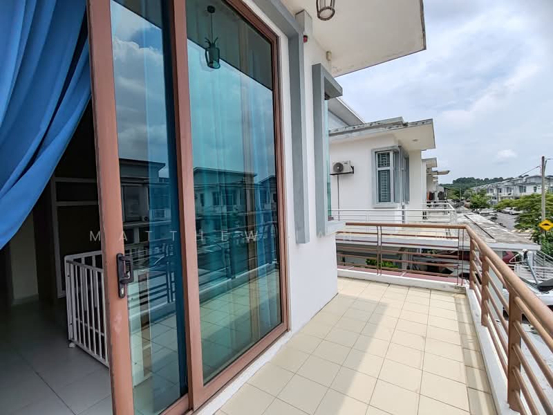 Semi-Detached House for Sale in Bandar Saujana Putra (Tanjong Duabelas) - Matthew Ian Sim - Balcony - PropertyGuru.com.my