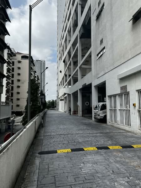 Office for Rent in Taman Tun Dr Ismail (Kuala Lumpur) - Julie Kong - Exterior - PropertyGuru.com.my