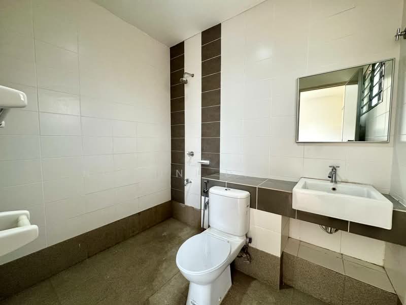 2-storey Terraced House for Sale in Bandar Bukit Raja (Klang) - Noraini Dahan - Bathroom - PropertyGuru.com.my