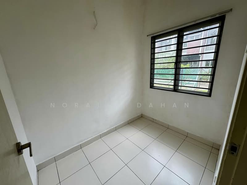 2-storey Terraced House for Sale in Bandar Bukit Raja (Klang) - Noraini Dahan - Interior - PropertyGuru.com.my