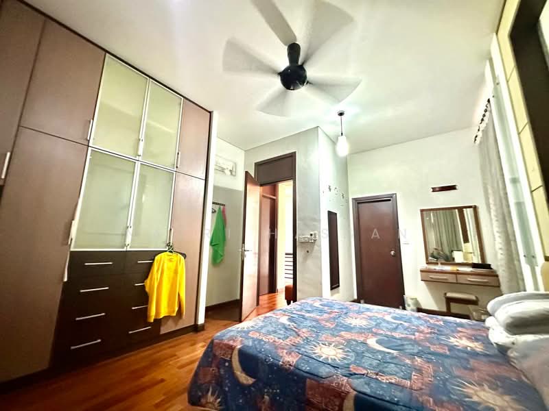 Rumah Teres untuk Dijual di Bukit Jelutong (Shah Alam) - Nazri Hassan - Bedroom - PropertyGuru.com.my