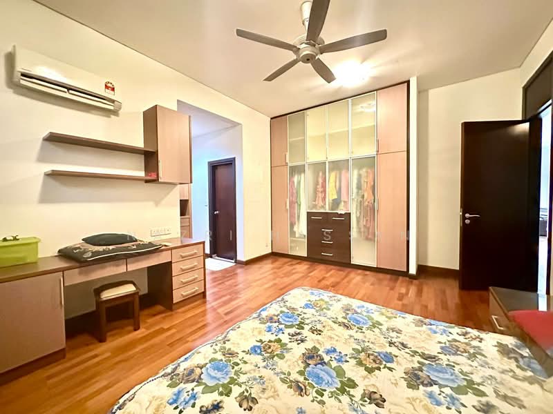 Rumah Teres untuk Dijual di Bukit Jelutong (Shah Alam) - Nazri Hassan - Bedroom - PropertyGuru.com.my
