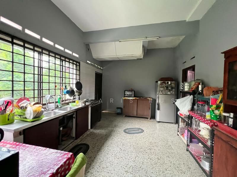 Rumah Banglo untuk Dijual di Johor Bahru (Johor) - Amir Faris Rusli - Kitchen - PropertyGuru.com.my