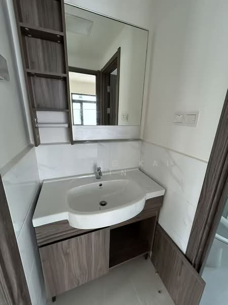 Pangsapuri untuk Disewa di Starview Bay @ Forest City - Chang Kai Yin - Bathroom - PropertyGuru.com.my