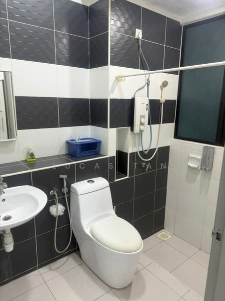 Service Residence for Rent at The Sky Executive Suites - Lucas Tan - Bathroom - PropertyGuru.com.my
