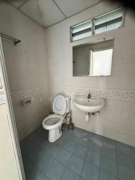 Condominium for Sale at Putra Place Condominium - Sunny Tse - Bathroom - PropertyGuru.com.my