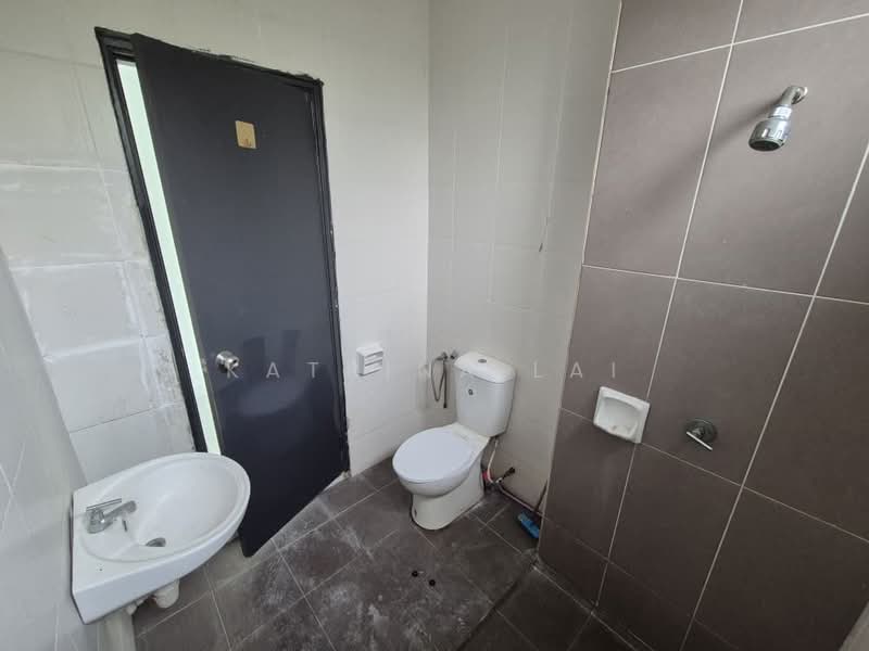 2-storey Terraced House for Sale in Semenyih Parklands (Beranang) - Katrina Lai - Bathroom - PropertyGuru.com.my