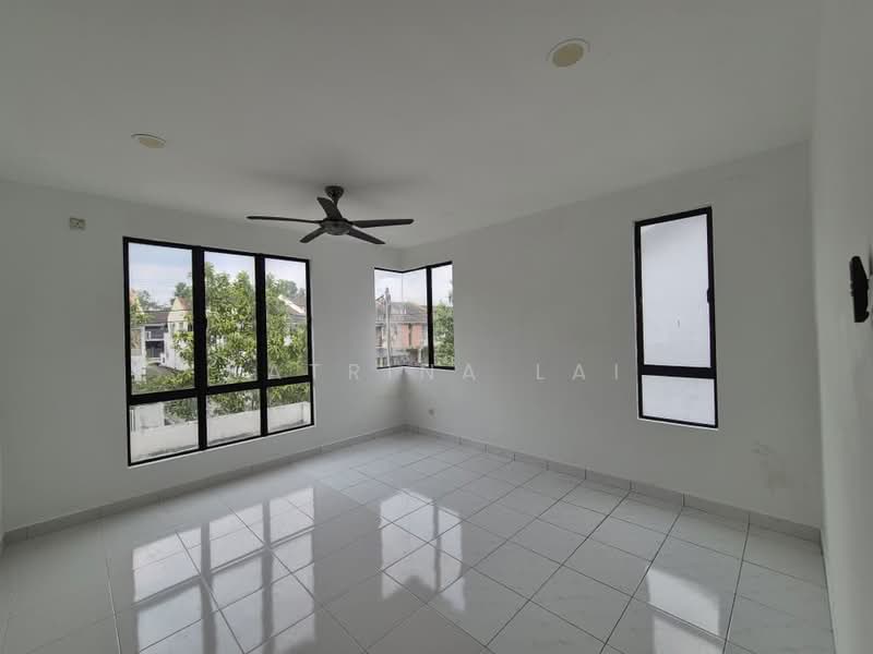 2-storey Terraced House for Sale in Semenyih Parklands (Beranang) - Katrina Lai - Living Room - PropertyGuru.com.my