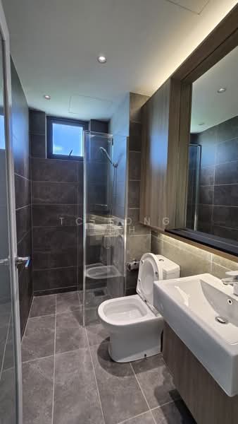 Service Residence for Sale at Suasana @ Utropolis - TC Tong Loh - Bathroom - PropertyGuru.com.my