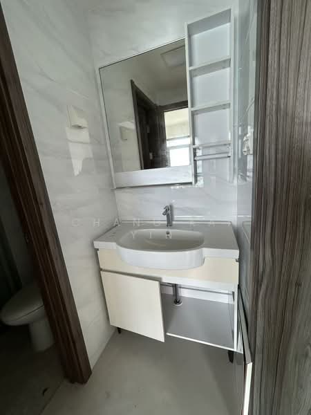 Pangsapuri untuk Disewa di Starview Bay @ Forest City - Chang Kai Yin - Bathroom - PropertyGuru.com.my