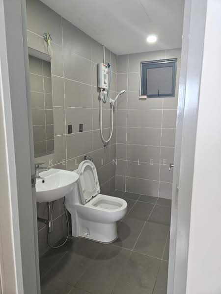 Servis Apartment untuk Disewa di M Centura - Kelvin Lee - Bathroom - PropertyGuru.com.my