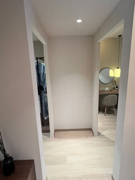 Kondominium untuk Dijual di Armani Residence - Jack Lee - Corridor - PropertyGuru.com.my